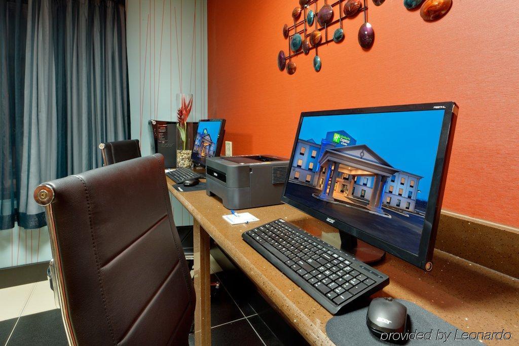 Holiday Inn Express & Suites Northeast By Ihg York Facilités photo